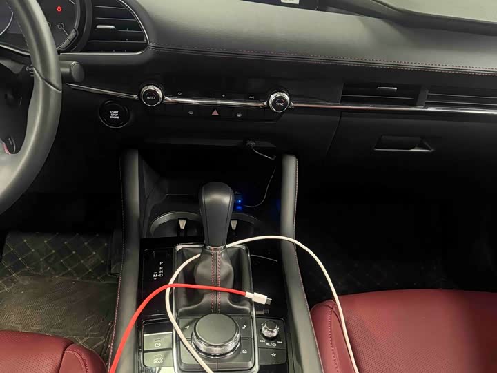 Mazda 3 (Axela) 2025 2025款 2.0L 自动质臻版