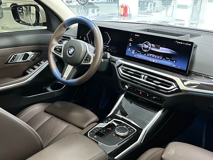 Фото 8 - BMW 3 Series