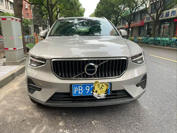Volvo XC40 2024 2024款 B4 四驱智远豪华版