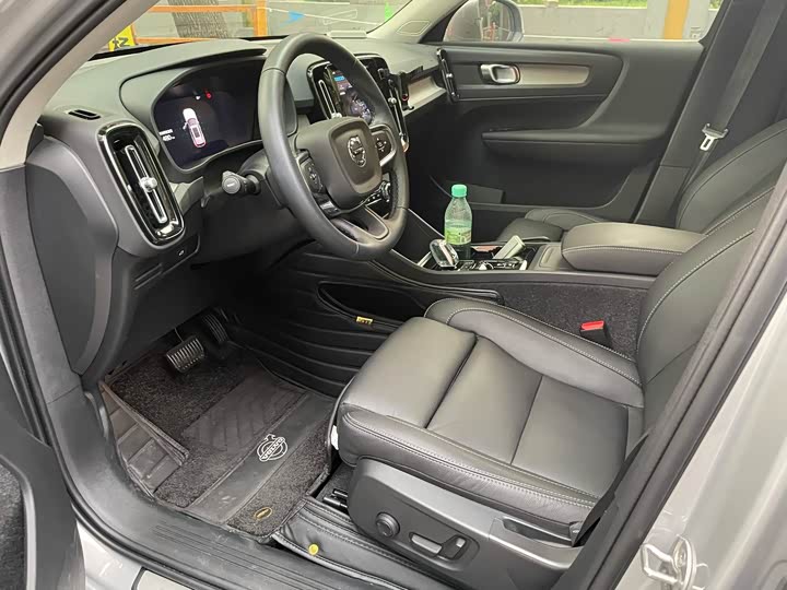 Volvo XC40 2024 2024款 B4 四驱智远豪华版