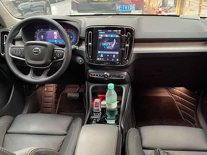 Volvo XC40 2024 2024款 B4 四驱智远豪华版