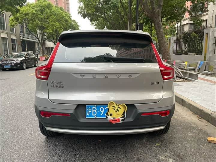 Volvo XC40 2024 2024款 B4 四驱智远豪华版