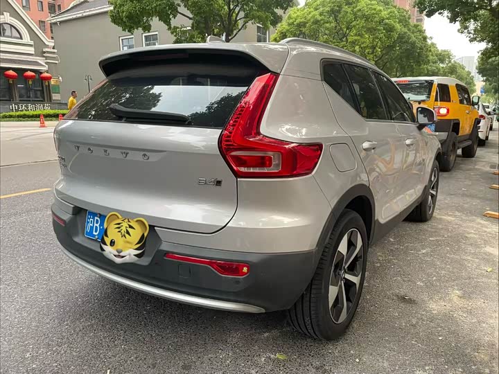 Volvo XC40 2024 2024款 B4 四驱智远豪华版