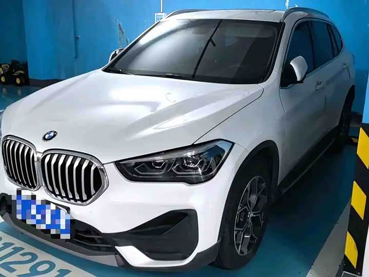 Photo 1 - BMW X1