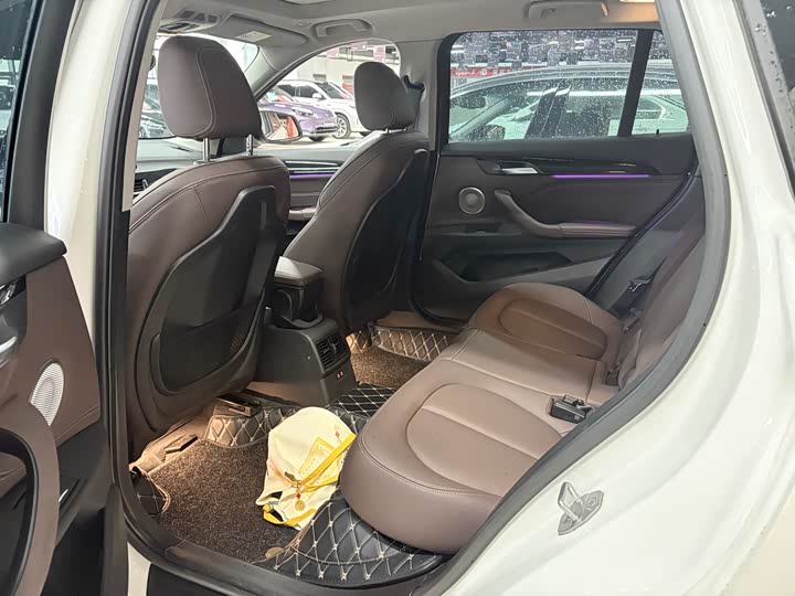 Photo 5 - BMW X1