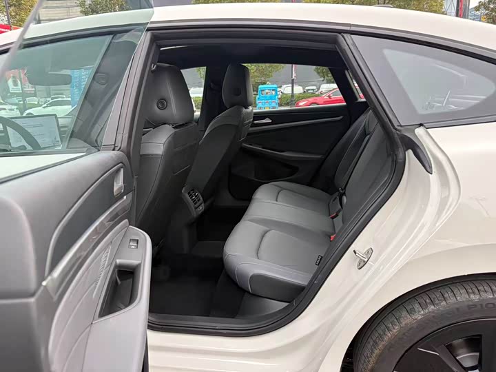 Volkswagen Lamando L 2026 2026款 凌渡L GTS 380TSI 凌风百万纪念版
