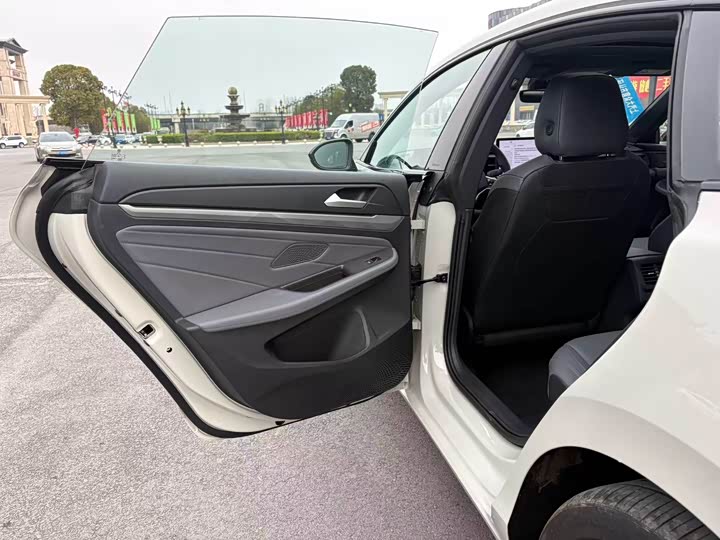 Volkswagen Lamando L 2026 2026款 凌渡L GTS 380TSI 凌风百万纪念版