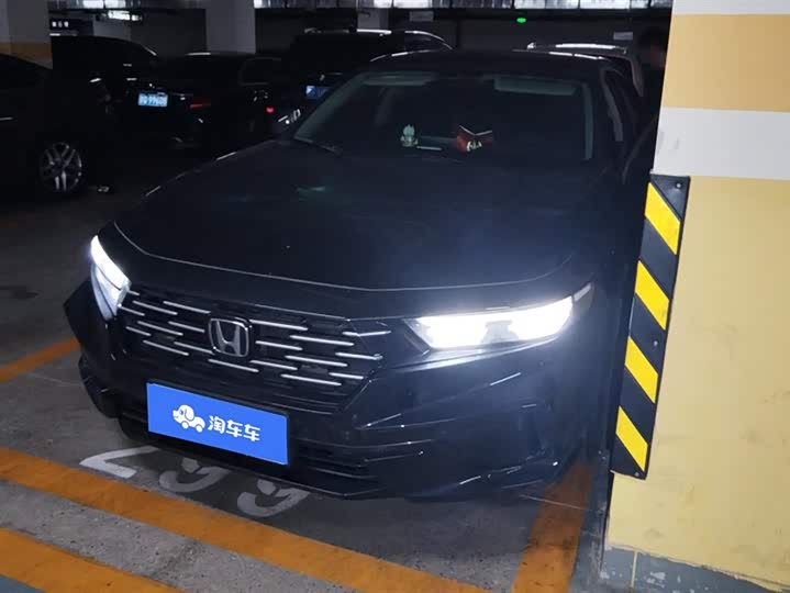 Honda Accord 2025 2025款 运动系列 260TURBO 豪华版