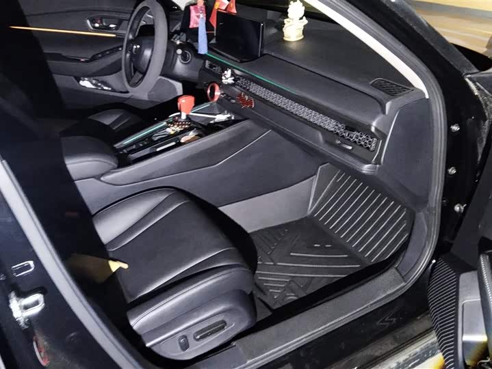 Honda Accord 2025 2025款 运动系列 260TURBO 豪华版