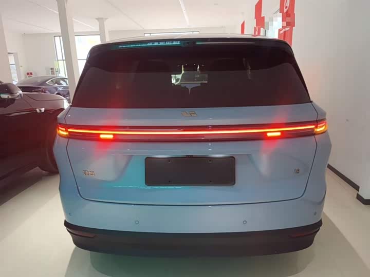 LiXiang i8 2025 2025款 标准版