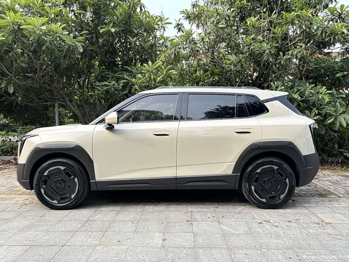 Photo 5 - Dongfeng Yipai Nano 06