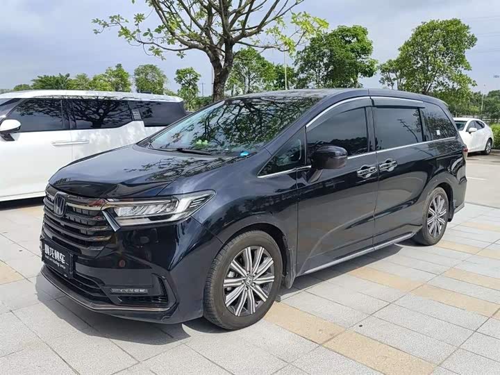 Фото 1 - Honda Odyssey