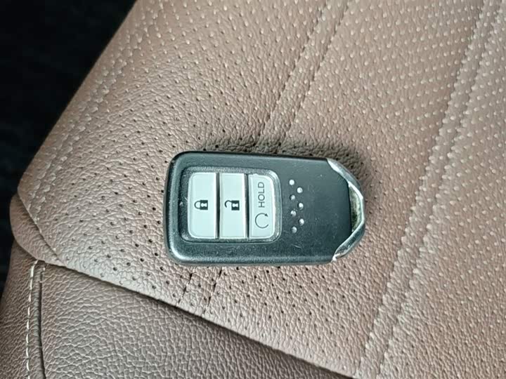 Фото 9 - Honda CR-V