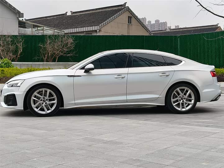 Zdjęcie 3 - Audi A5