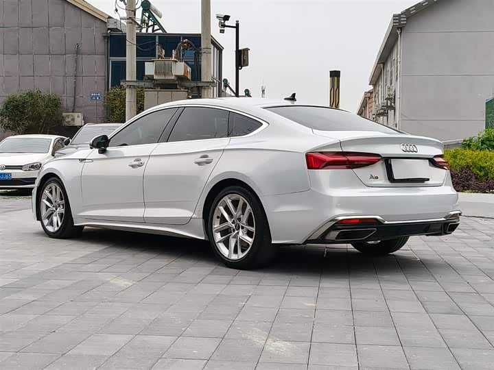 Zdjęcie 4 - Audi A5