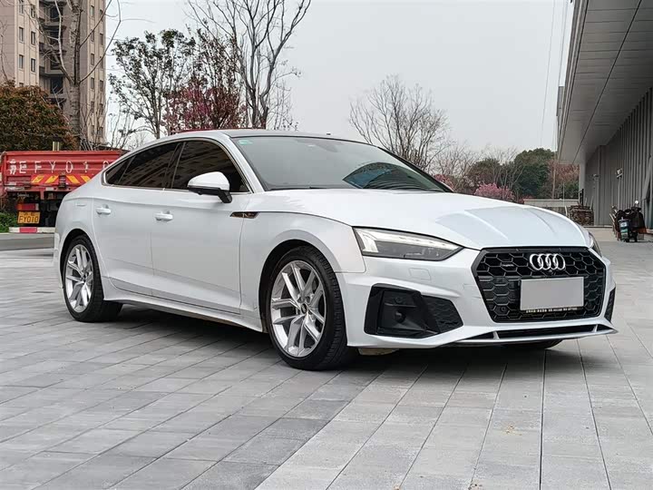 Zdjęcie 8 - Audi A5