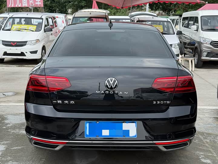 Фото 2 - Volkswagen Magotan