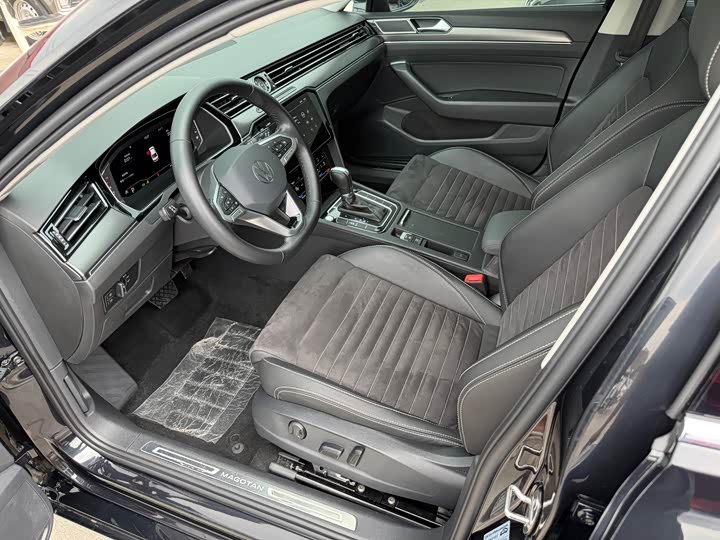Фото 3 - Volkswagen Magotan
