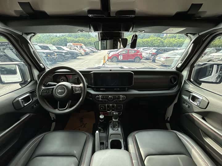 Фото 6 - Jeep Wrangler