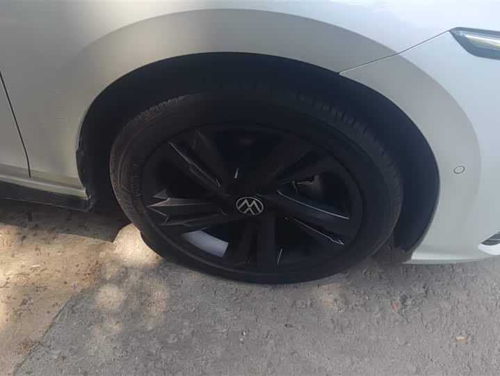 Фото 6 - Volkswagen Golf