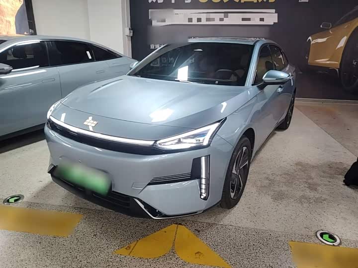 Geely Galaxy L6 2025 2025款 EM-i 140km 星舰版