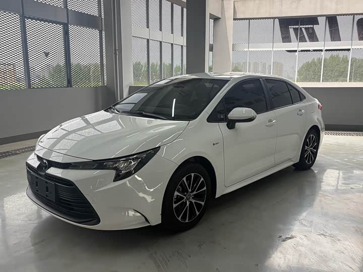 Toyota Levin 2024 2024款 智能电混双擎 1.8L 领先版