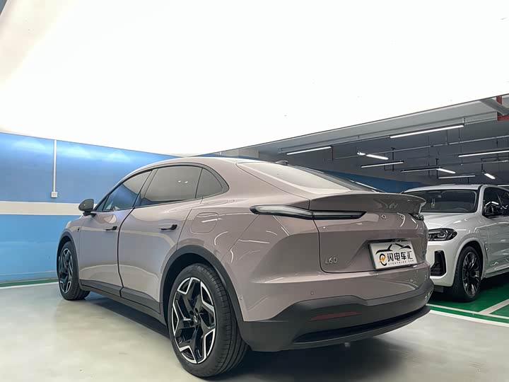 صورة 8 - Nio Onvo L60