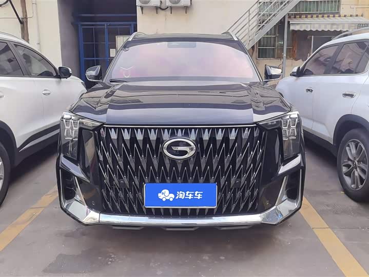 GAC Trumpchi GS8 2022 2022款 双擎系列 2.0TM 四驱尊贵版 （六座）