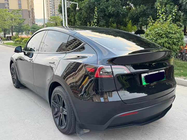 Фото 7 - Tesla Model Y