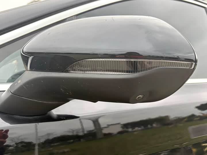 Hongqi H5 2025 2025款 2.0T 自动旗畅版