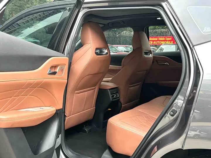 Changan UNI-Z Hybrid 2024 2024款 蓝鲸智电iDD 125km 卓越型
