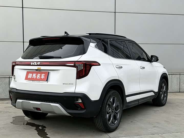 Фото 4 - Kia Seltos