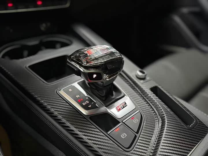 Zdjęcie 7 - Audi A4L