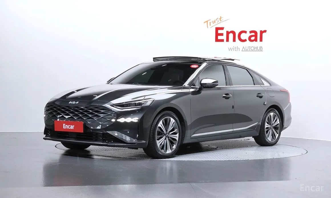 Photo 1 - Kia K8