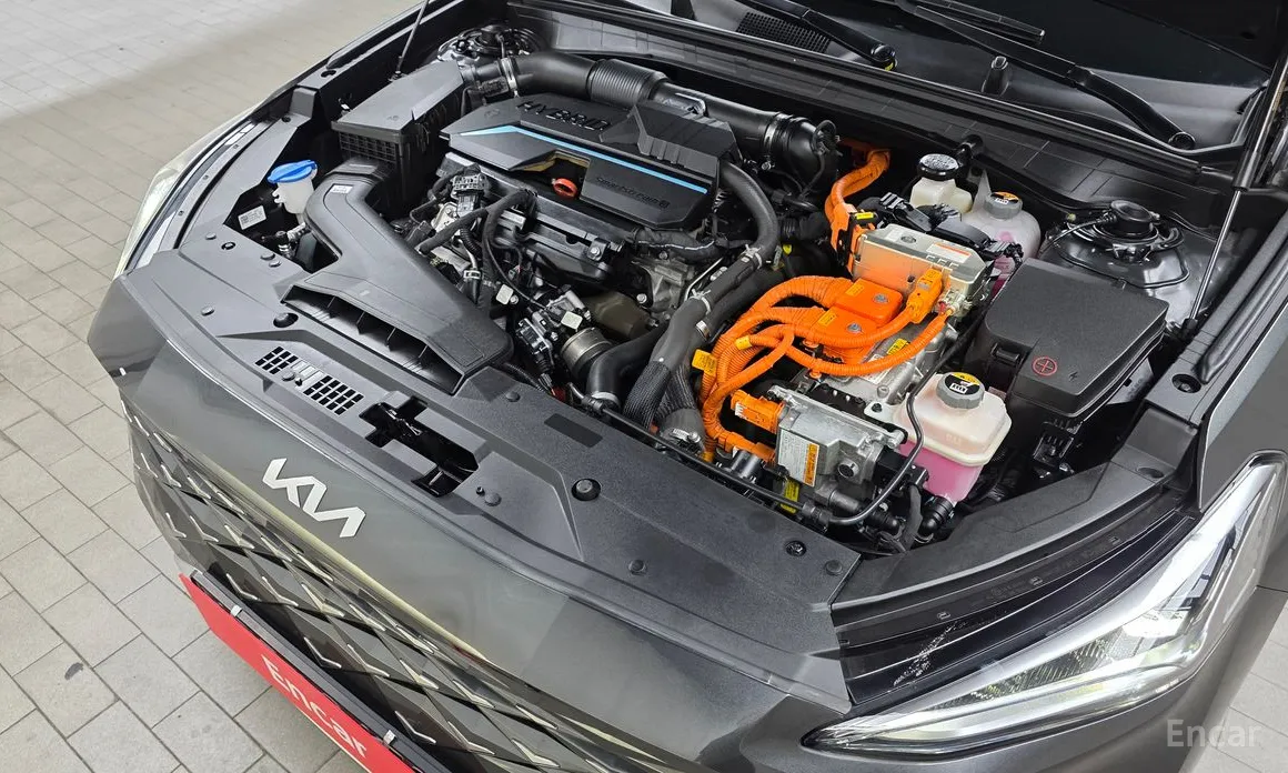 Photo 6 - Kia K8