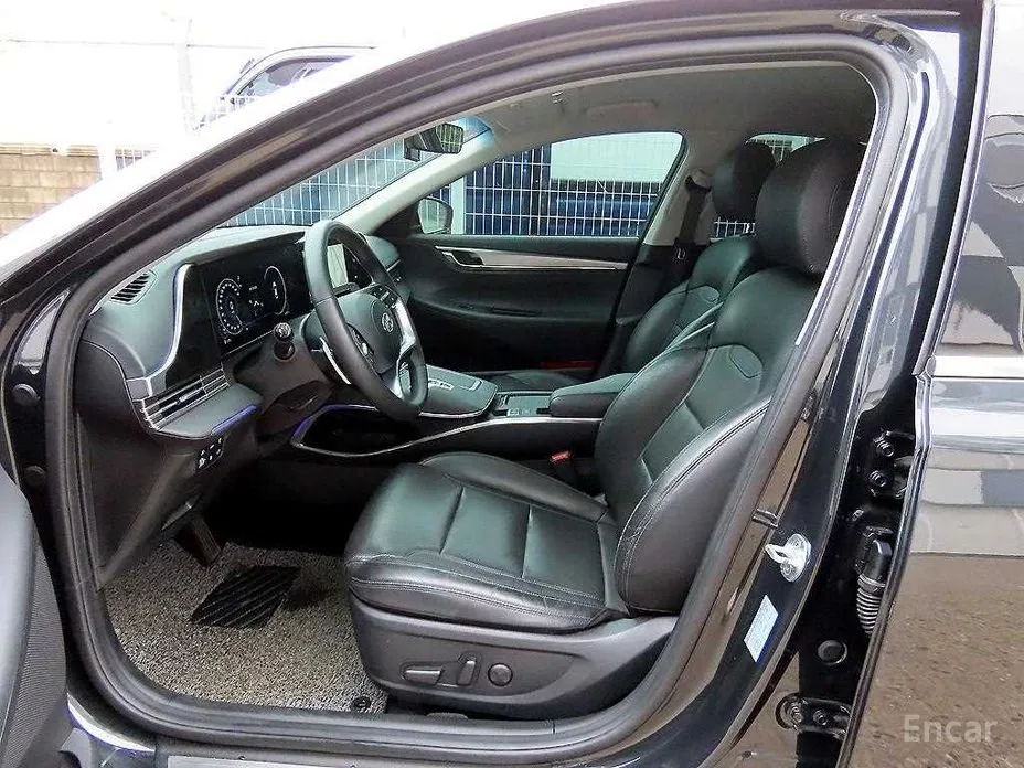 Фото 10 - Hyundai Grandeur
