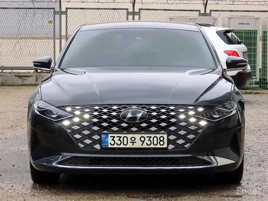 Фото 3 - Hyundai Grandeur