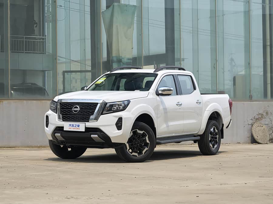 Фото 1 - Nissan Navara