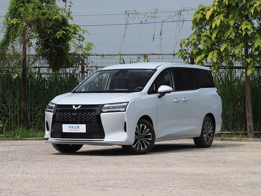 2026 Wuling Starlight 730 Hybrid/EV