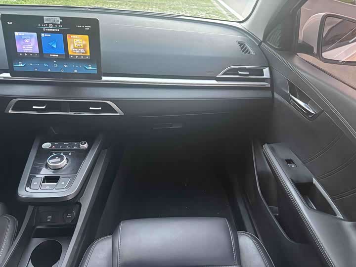 Фото 8 - BYD E2