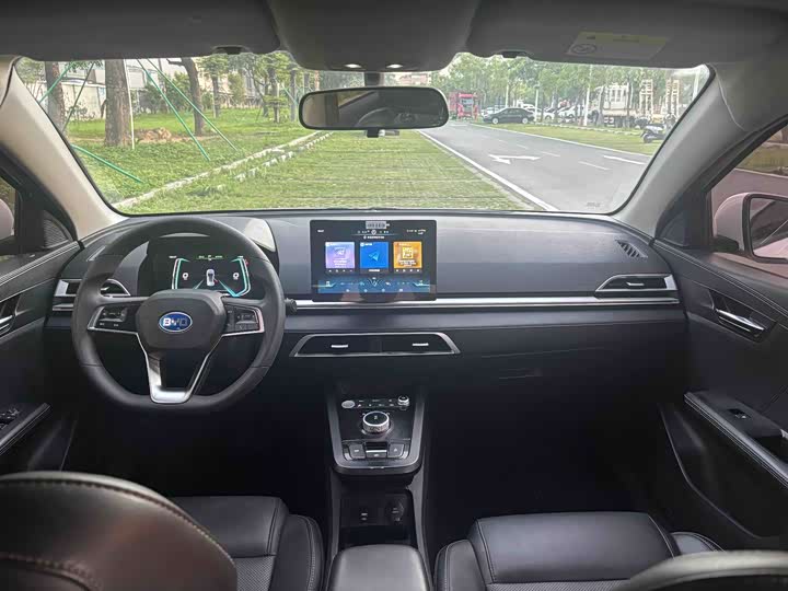 Фото 9 - BYD E2