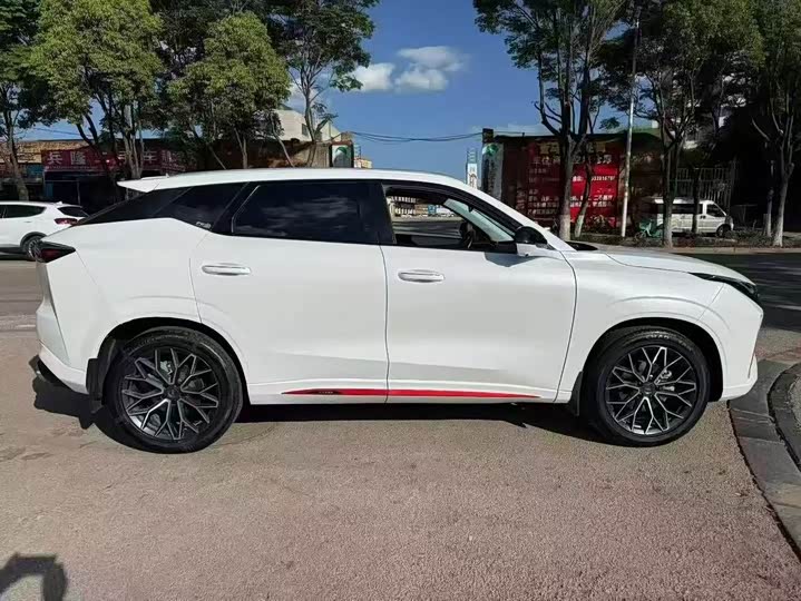 Changan Oshan Z6 2023 2023款 蓝鲸 1.5T DCT智享型