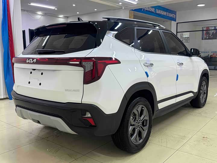 Photo 6 - Kia Seltos