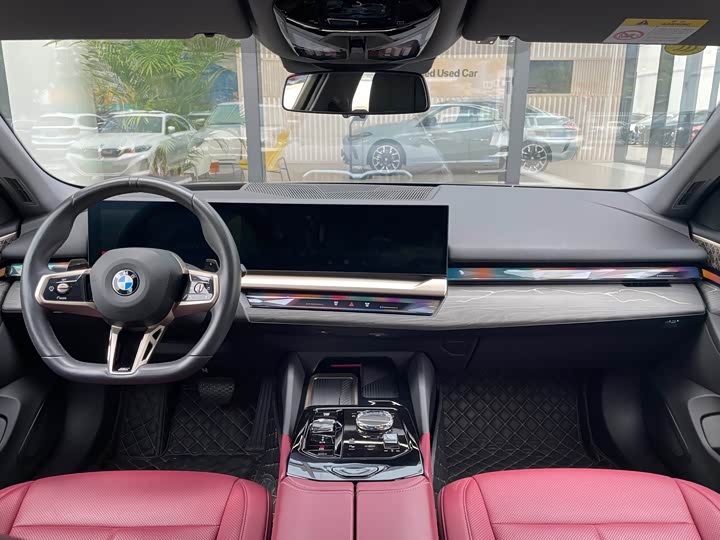 Фото 6 - BMW 5 Series