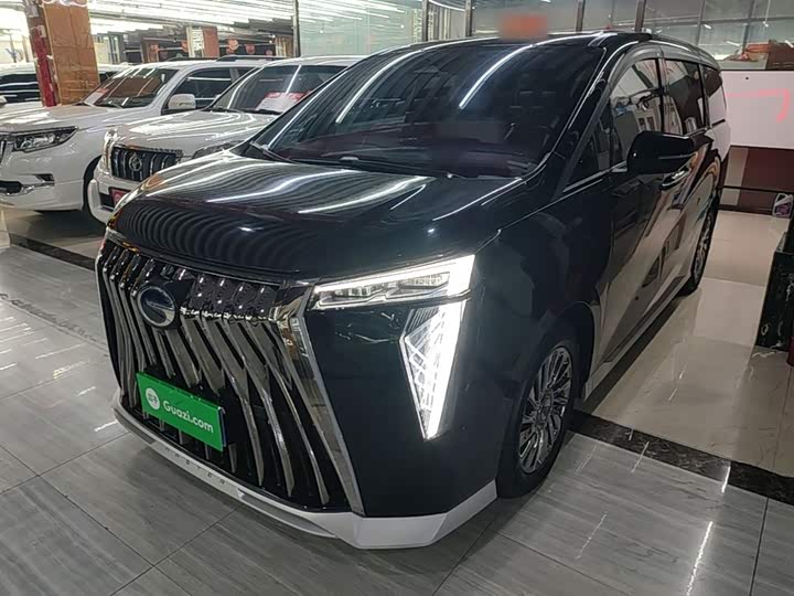Фото 2 - GAC Trumpchi M8