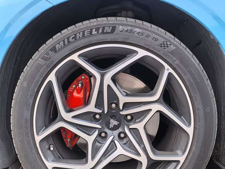 Hozon GT 2023 2023款 580 AWD 运动版