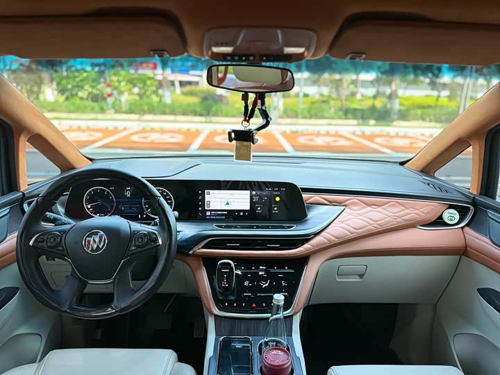 Photo 9 - Buick GL8 ES