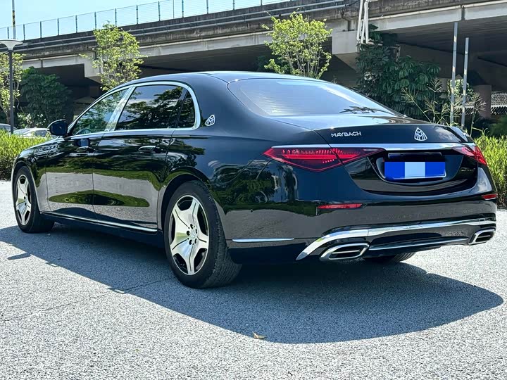 Zdjęcie 6 - Mercedes-Benz Maybach S-Class