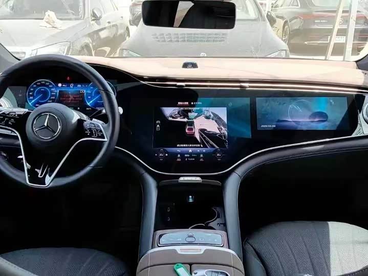 2023 Mercedes-Benz EQS