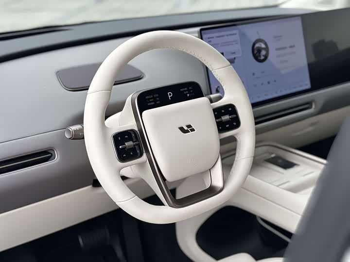 LiXiang i8 2025 2025款 标准版